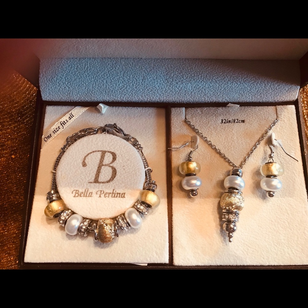 Bella Perlina Jewelry Set❣️never taken out of box! - Picture 2 of 2